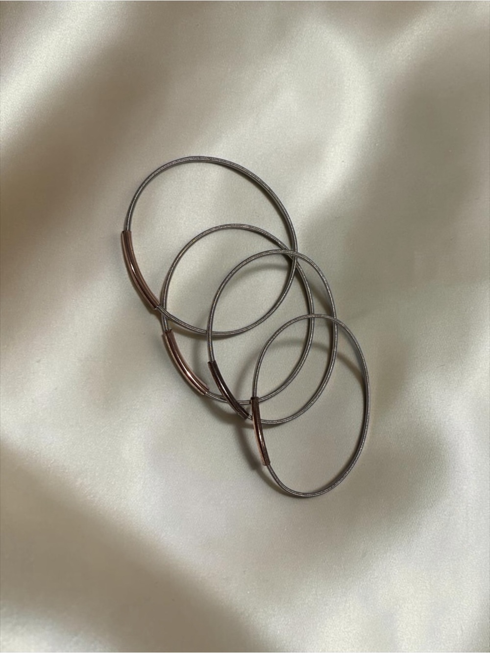 Minimalist Mixed-Metal Hoop Earring Set - Silver and Rose Gold